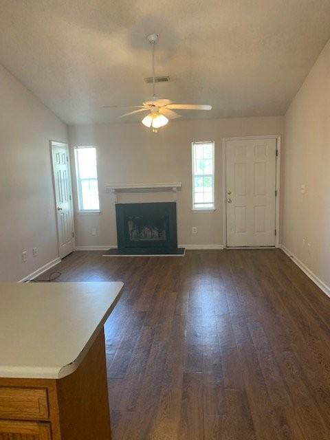 2002 River Dr #B - Photo 3 of 20