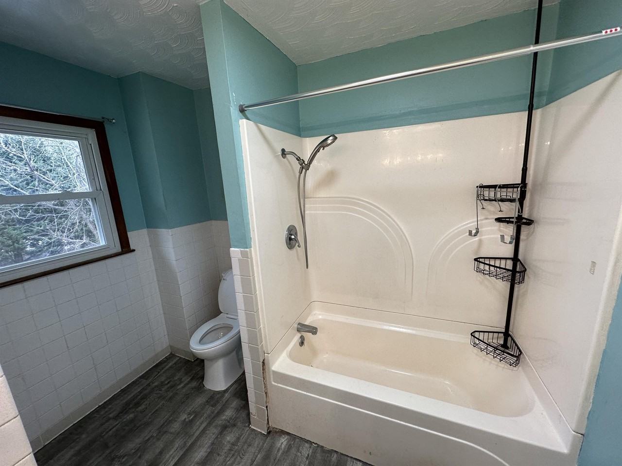 1312 Ledford St - Photo 2 of 22