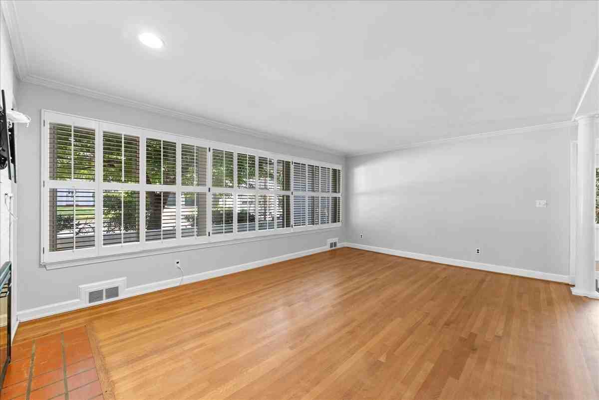 2395 N Quincy St - Photo 3 of 36