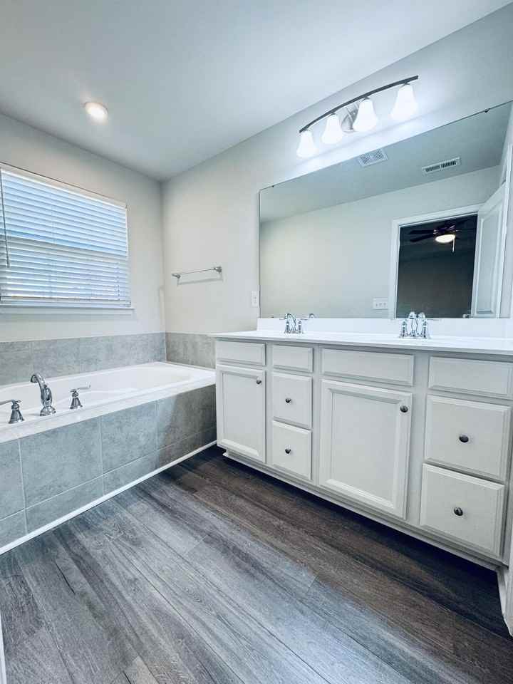 449 Cross Country Way #1 - Photo 7 of 20