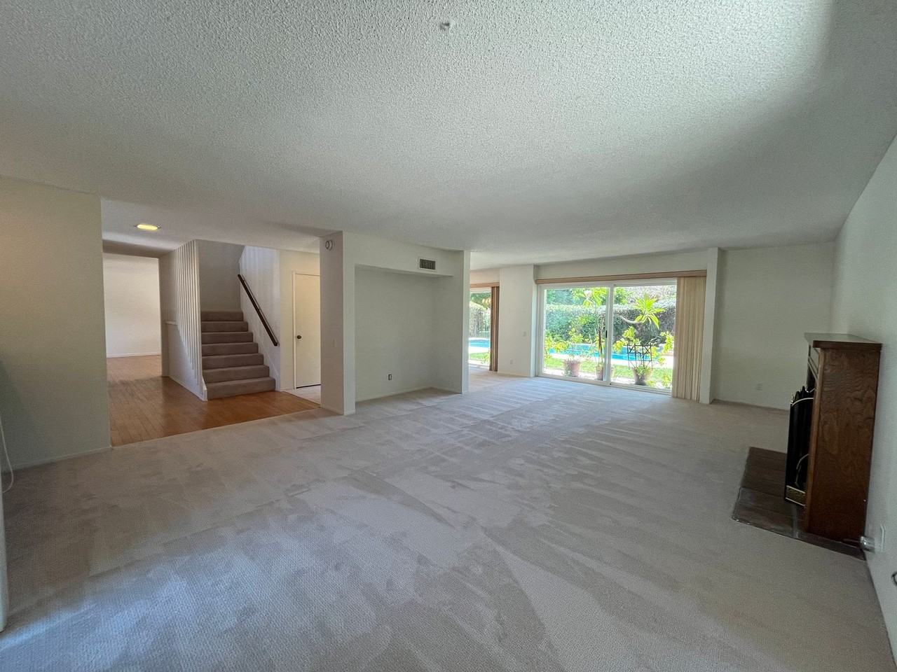 3804 Mainsail Cir - Photo 3 of 25