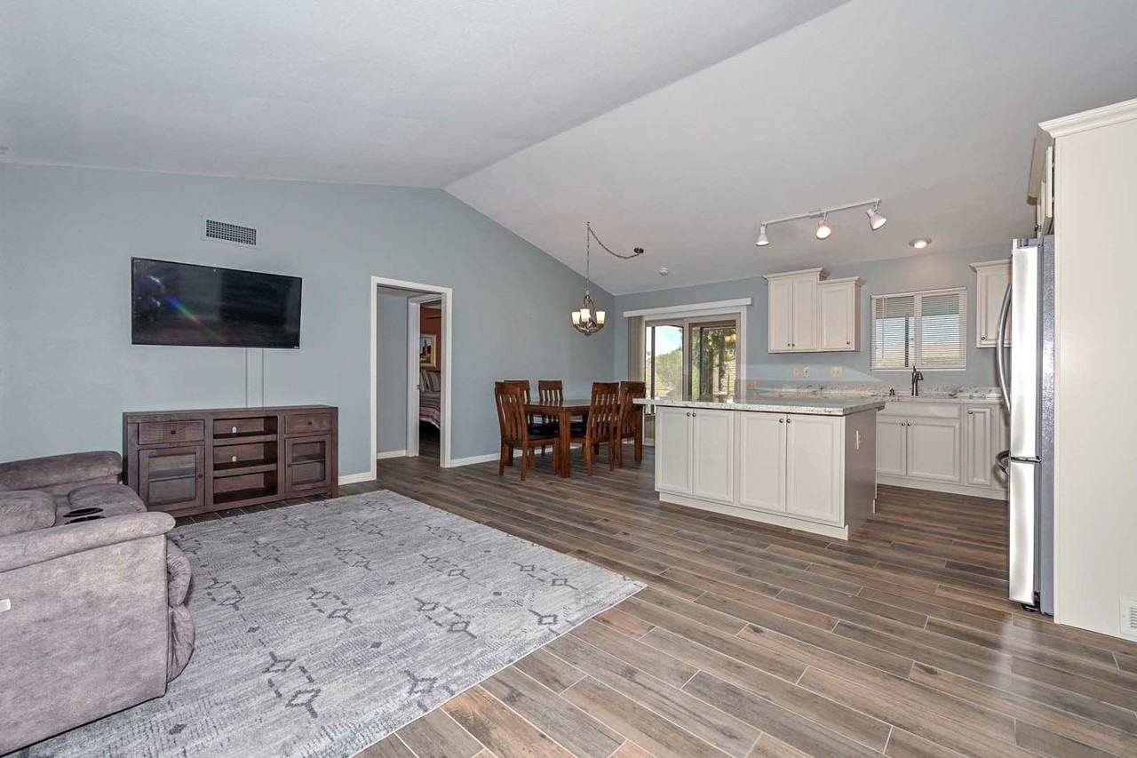14227 W Yosemite Dr - Photo 6 of 49