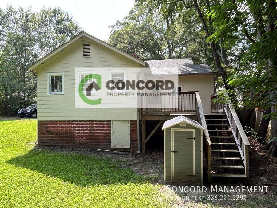 1402 Woodmere Dr - Photo 3 of 16