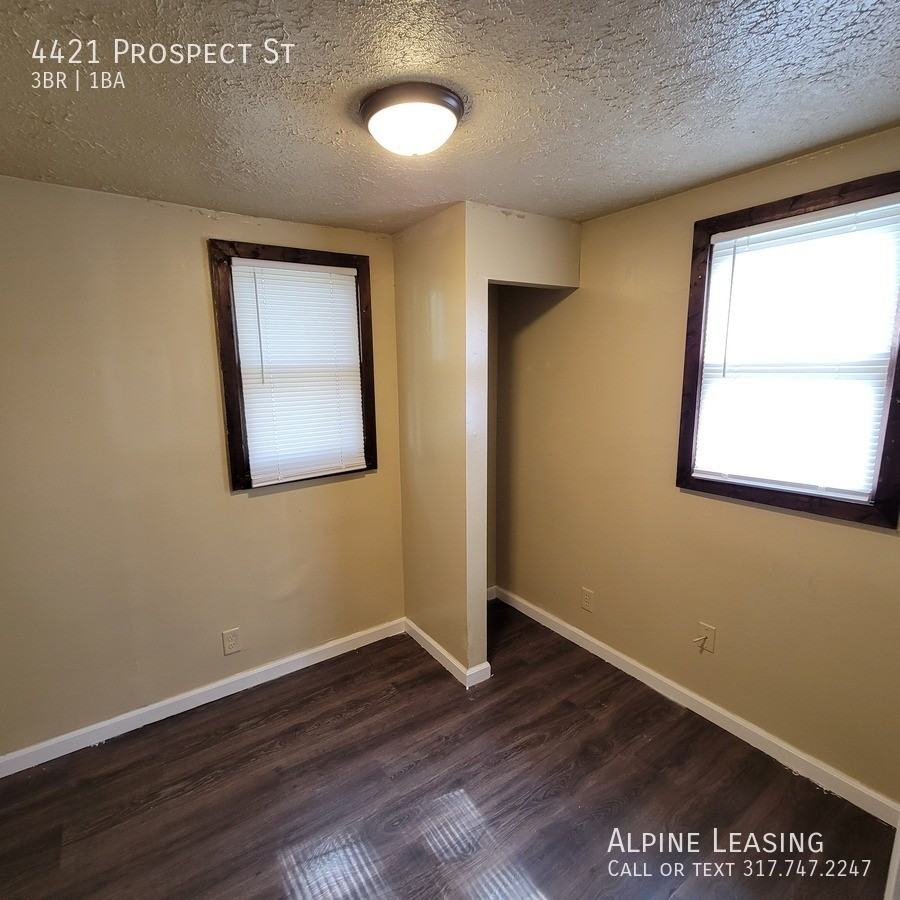 4421 Prospect St - Photo 2 of 7