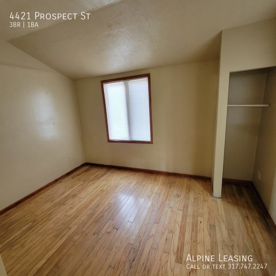 4421 Prospect St - Photo 5 of 7