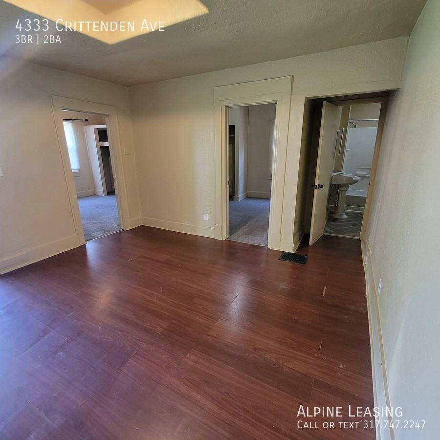 4333 Crittenden Ave - Photo 5 of 6