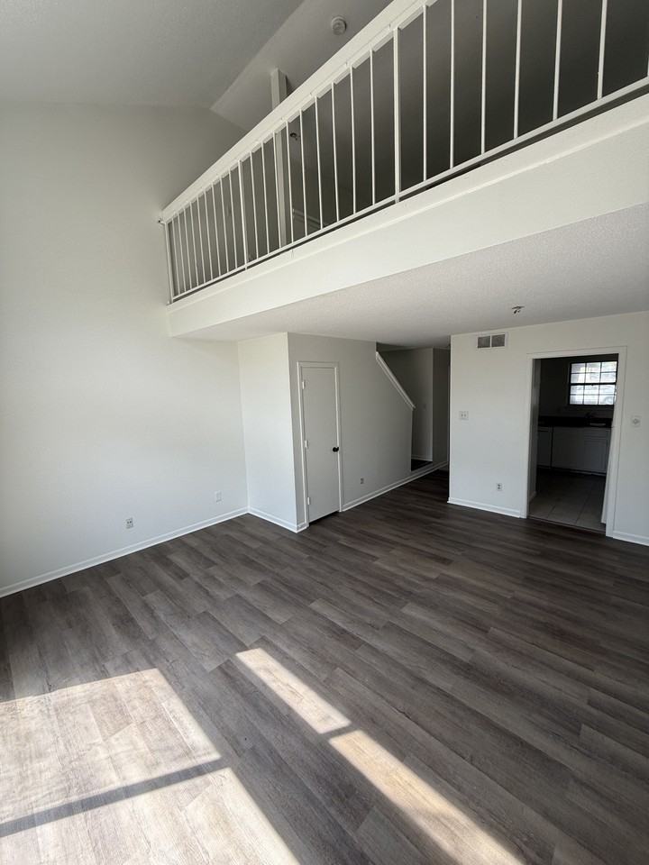 6115 Heathstone Ln #6115 - Photo 2 of 22