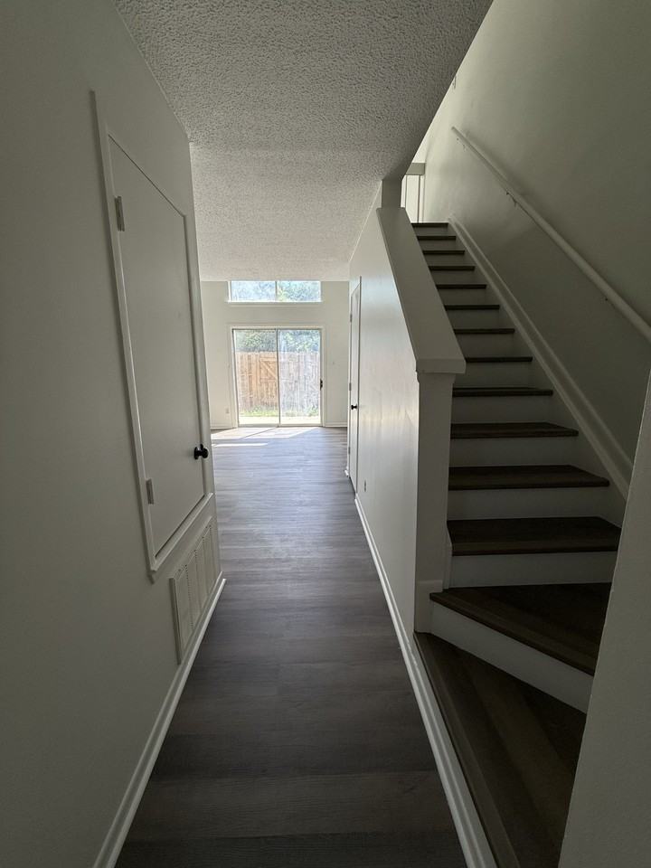 6115 Heathstone Ln #6115 - Photo 3 of 22