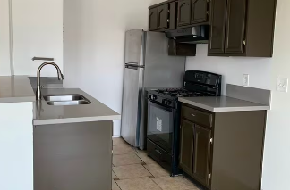 402 N Ardmore Ave #202 - Photo 3 of 7