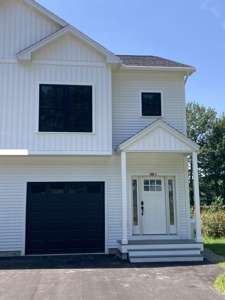 126 E Hardscrabble Rd #2