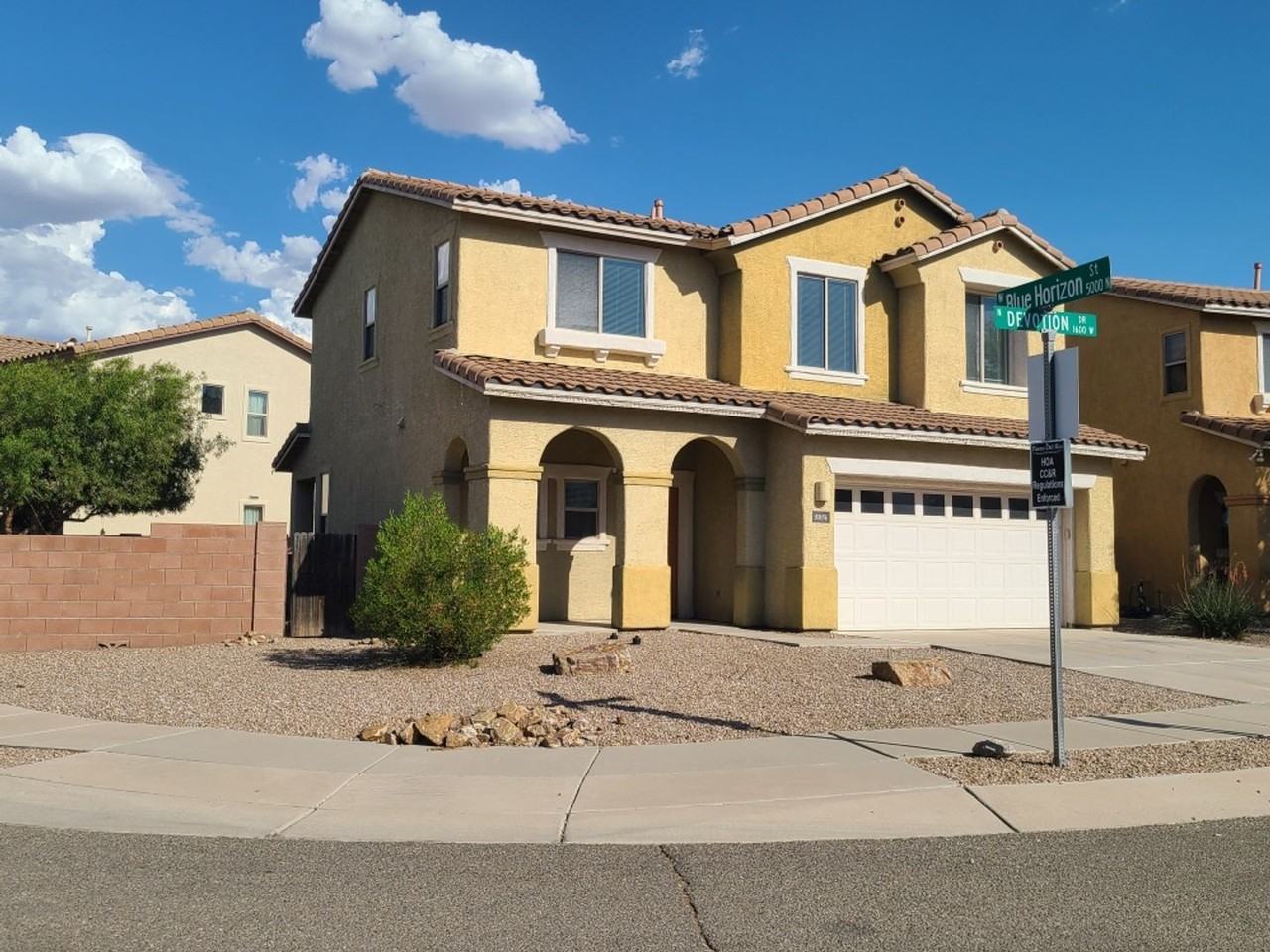 5056 N Devotion Dr - Photo 2 of 32