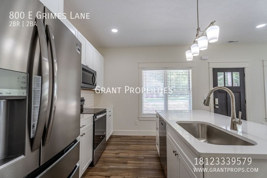 800 E Grimes Ln #1 - Photo 7 of 27