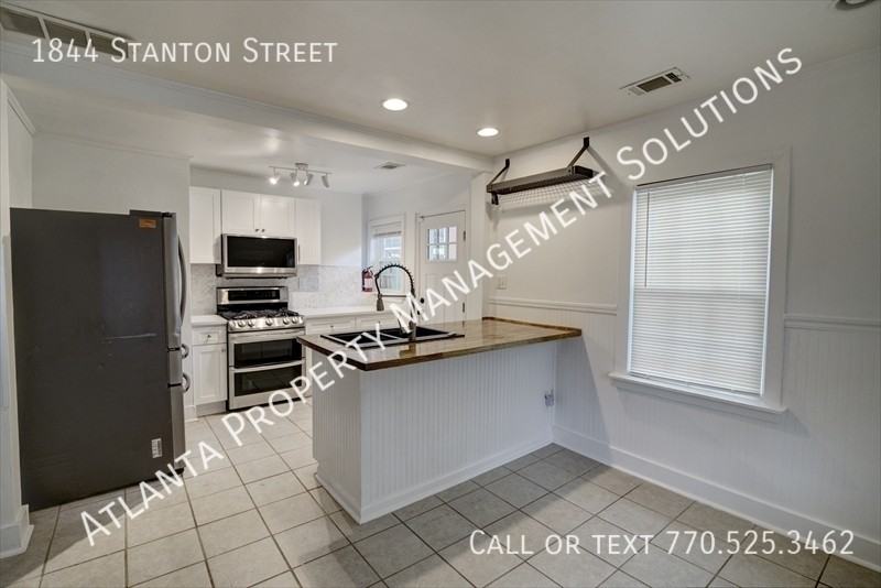 1844 Stanton St - Photo 3 of 19