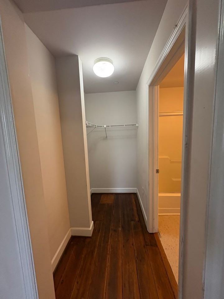 460 Poplar St #202 - Photo 6 of 12