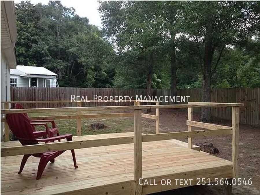 1296 Forest Ridge Rd E - Photo 3 of 3