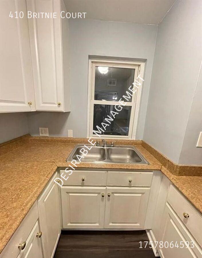 410 Britnie Ct - Photo 5 of 20