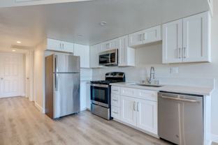 471 Jefferson Blvd - Photo 1 of 1