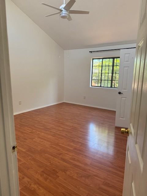 13959 Victory Boulevard - Photo 6 of 16