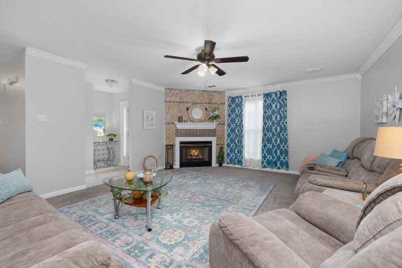 287 Wylie Dr - Photo 3 of 21