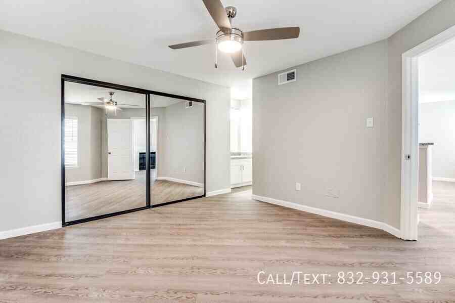 Bermuda Dunes Dr #CSGN - Photo 6 of 16