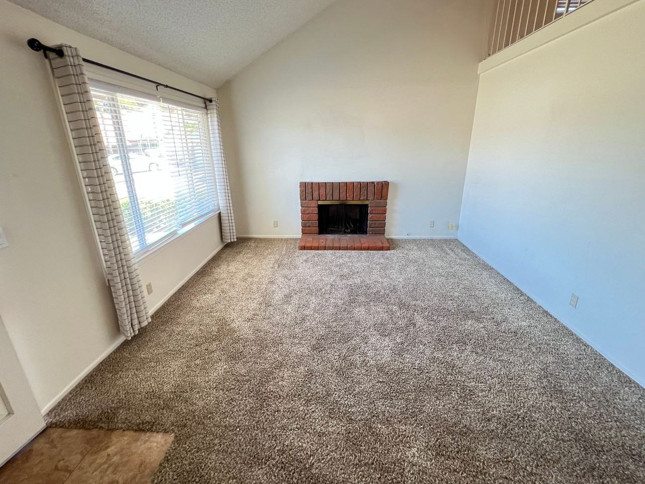 1205 N Piedmont Dr - Photo 4 of 18
