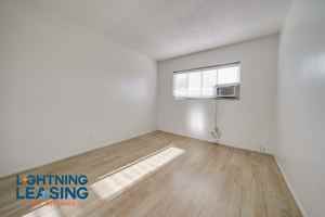 featured image of 6929 Whitsett Avenue #4A