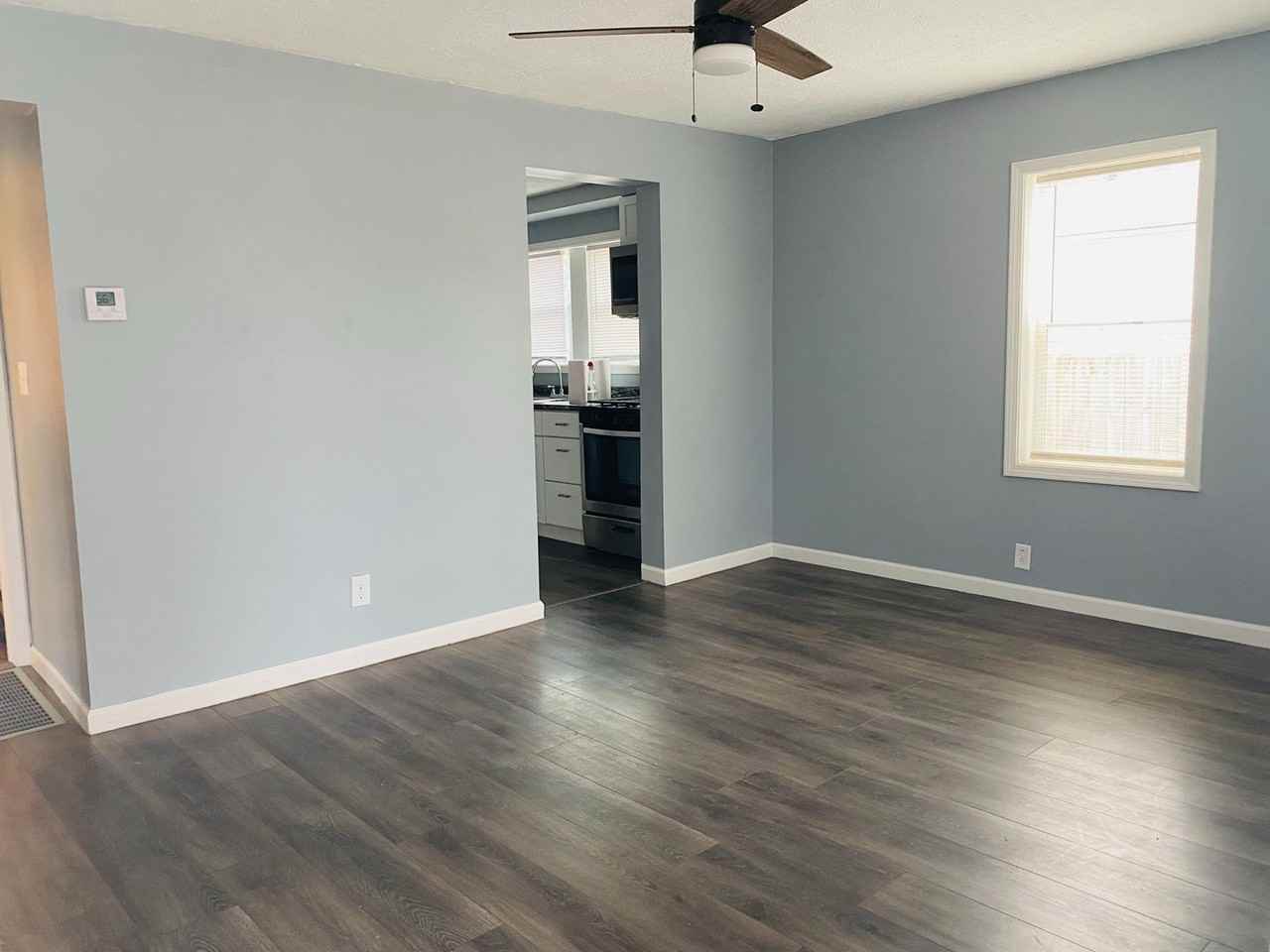 1907 N 27th St - Photo 5 of 23