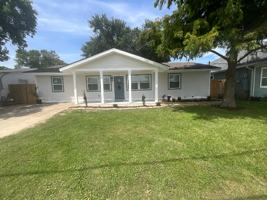 featured image of 1216 Hymelia Avenue