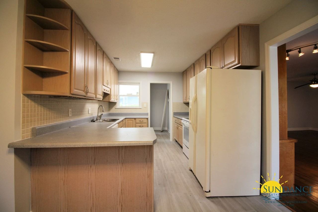 708 Revere Ave - Photo 6 of 21