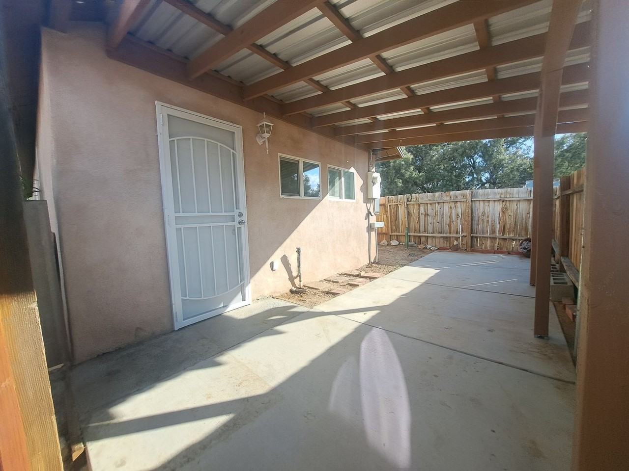 11639 Rosewood Ave - Photo 2 of 13