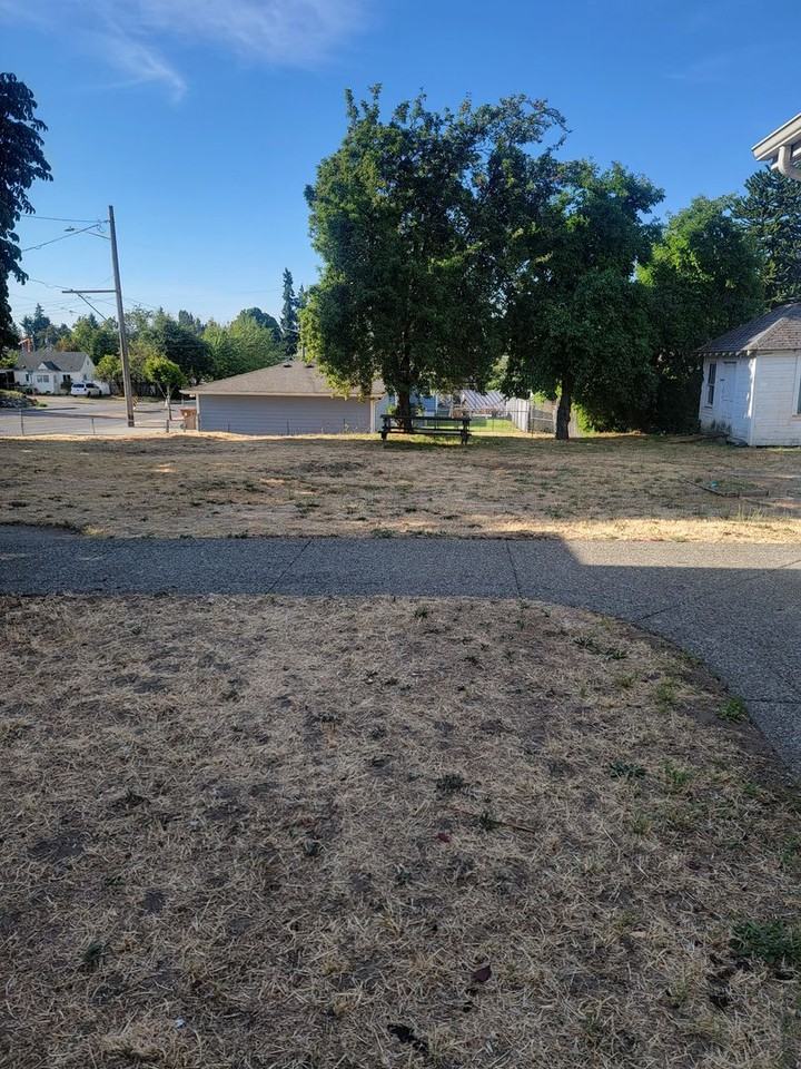 4204 S Alaska St - Photo 4 of 23