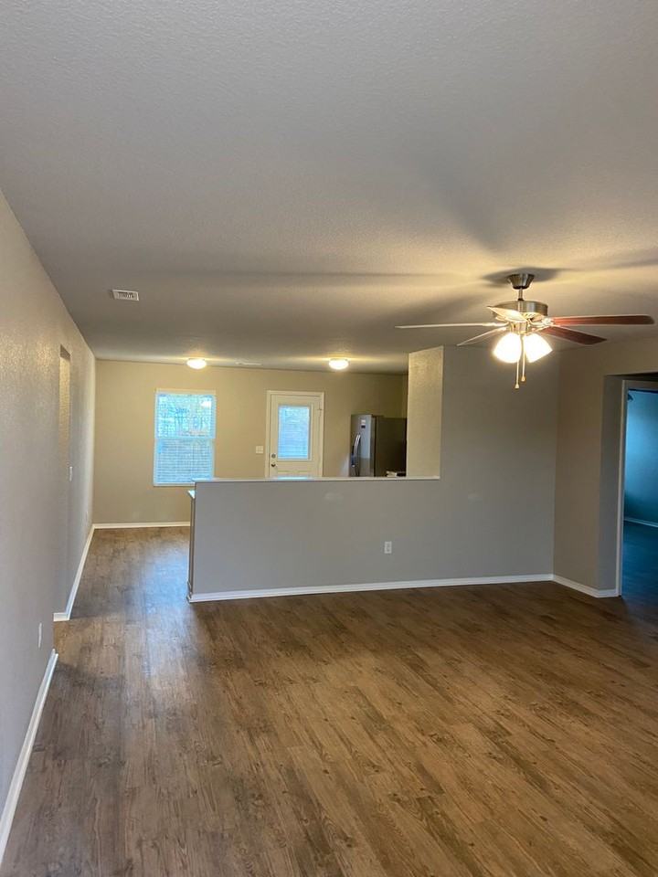1720 Ryder St - Photo 5 of 21