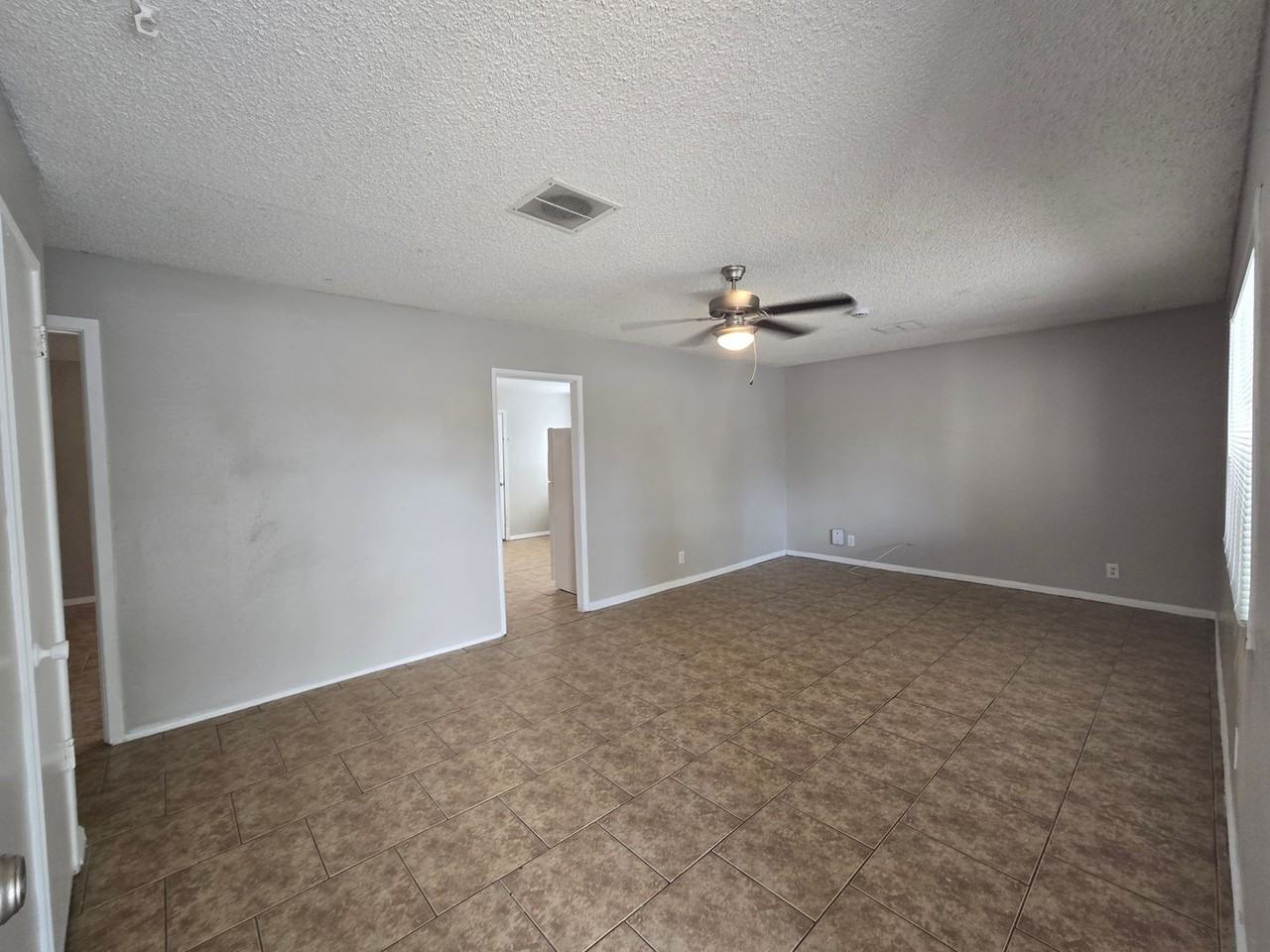 3904 Nixson Dr - Photo 3 of 24