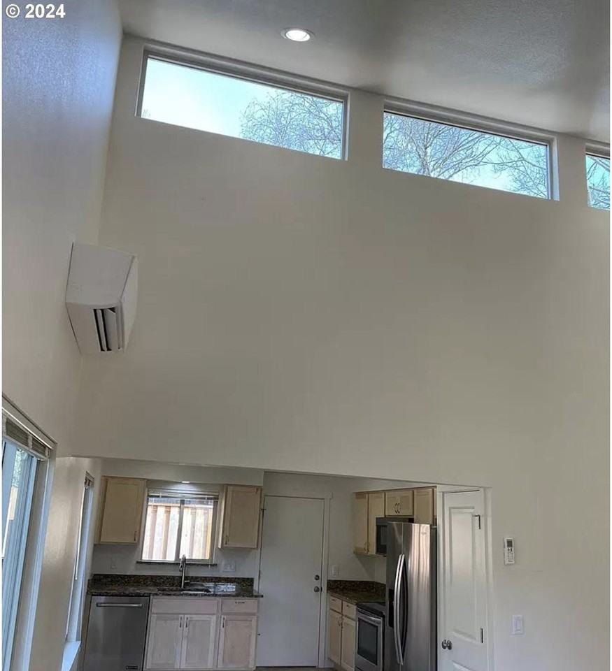 VPL1915 - Photo 3 of 26