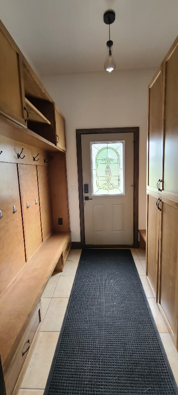 2590 Sheldon St - Photo 2 of 14