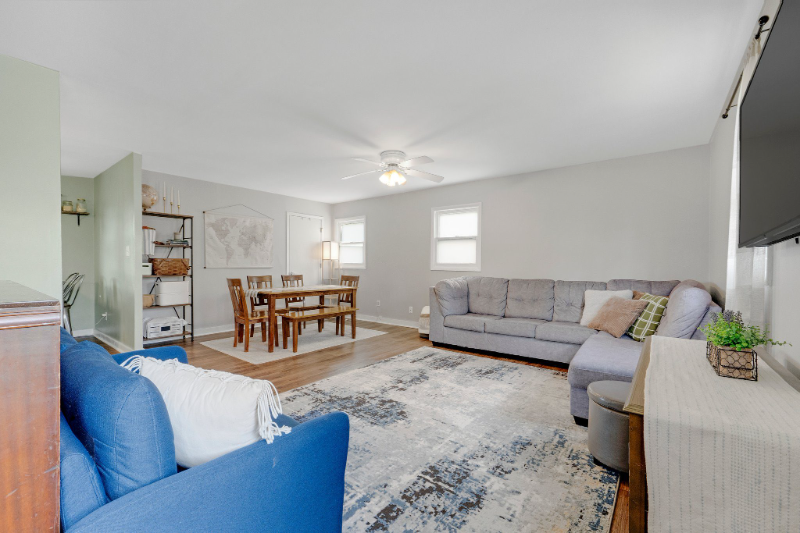 14 Holden Road - Photo 3 of 12