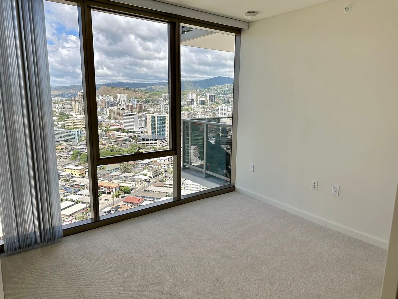 1388 Kapiolani Blvd #3310 - Photo 5 of 17