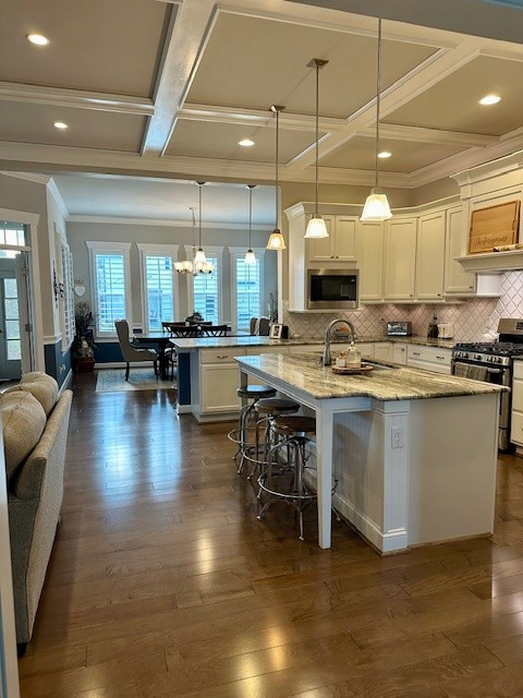 1741 Rockwood Dr - Photo 3 of 20