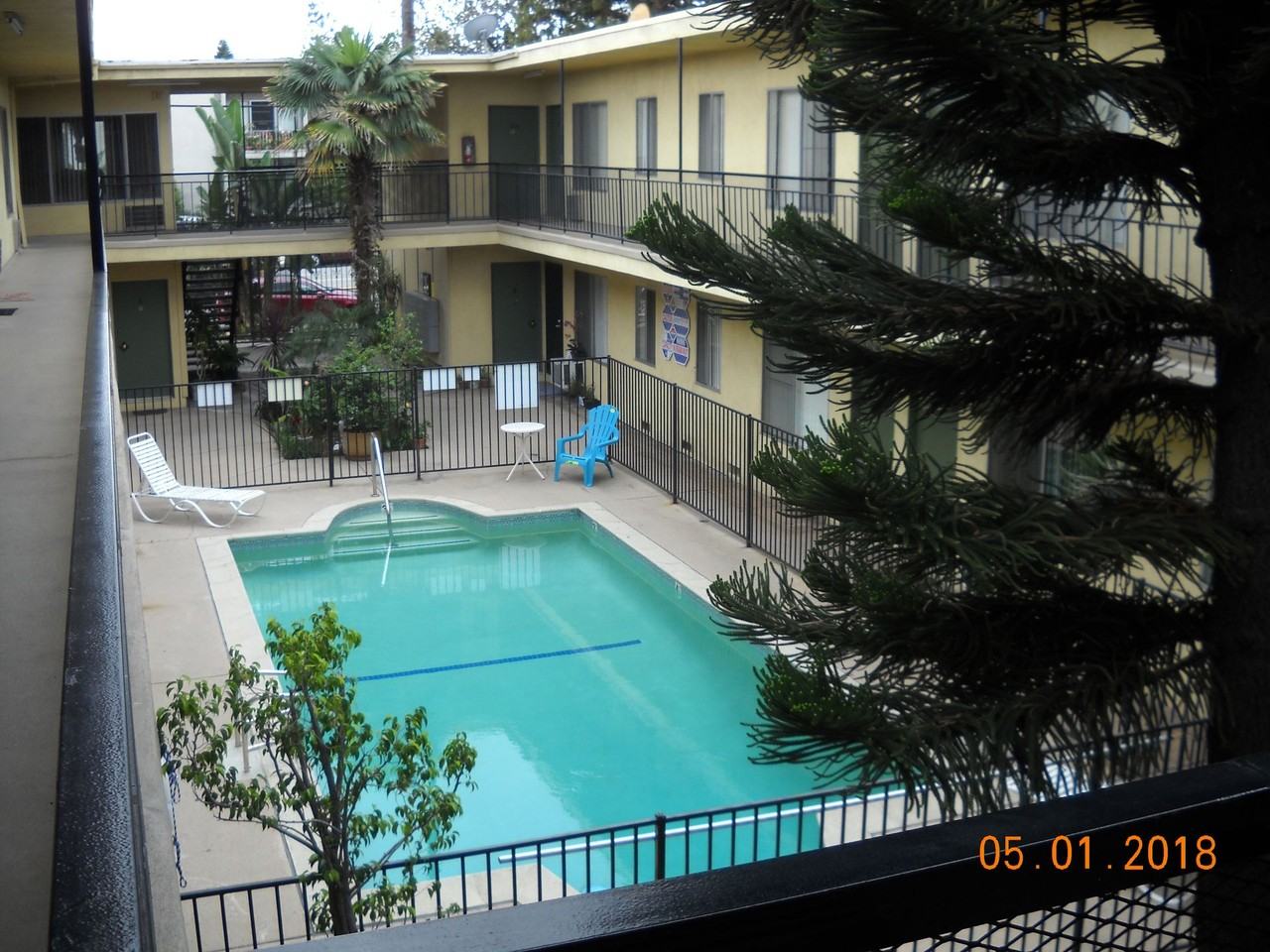 18555 Burbank Blvd Apartments - Photo 2 of 2