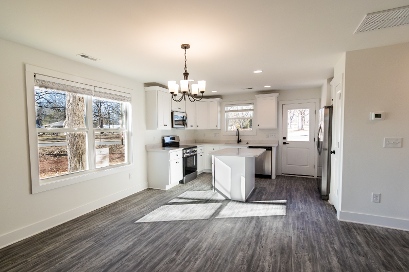 403 E Union St - Photo 2 of 19