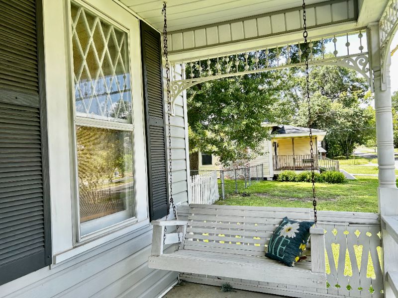 505 Bon Ami Street - Photo 2 of 18