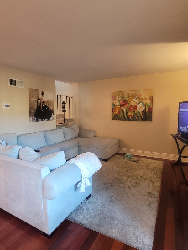 8105 Redlands St - Photo 4 of 12