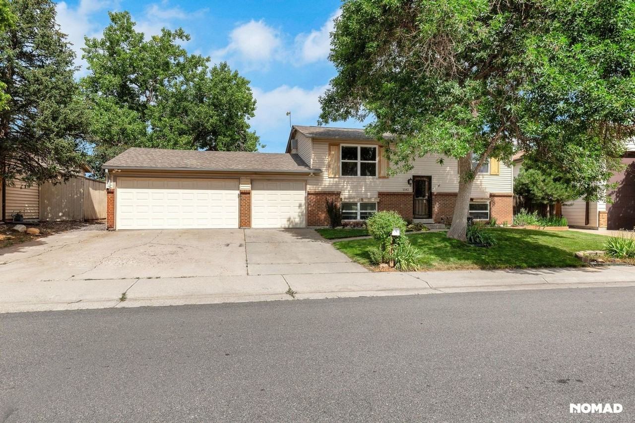 1342 S Pierson Ct - Photo 3 of 32