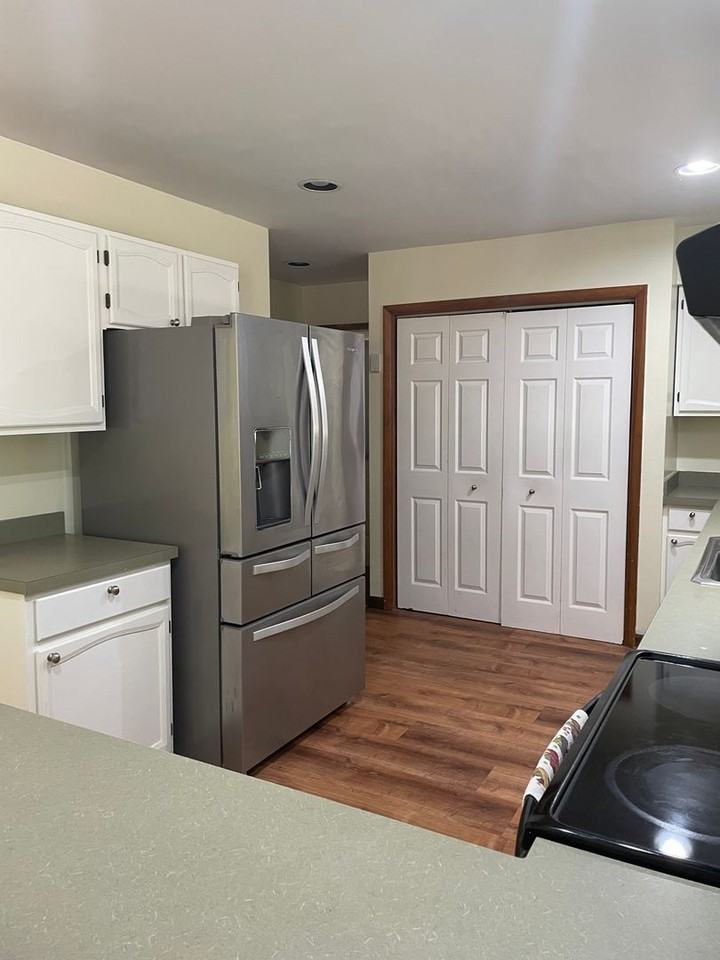 2656 Ellendale Rd - Photo 3 of 21