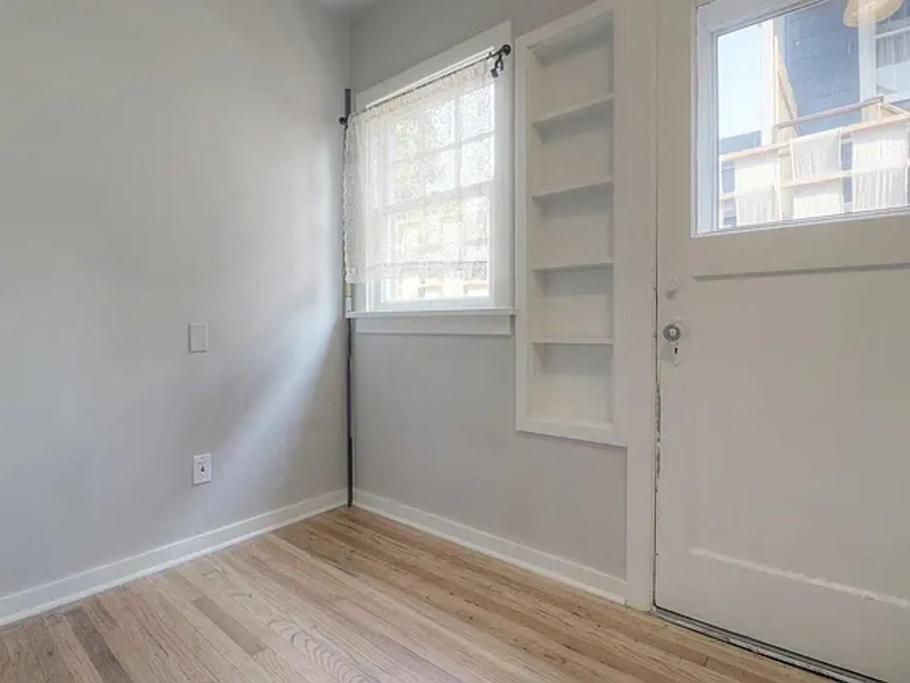 1311 N 13th St - Photo 3 of 16