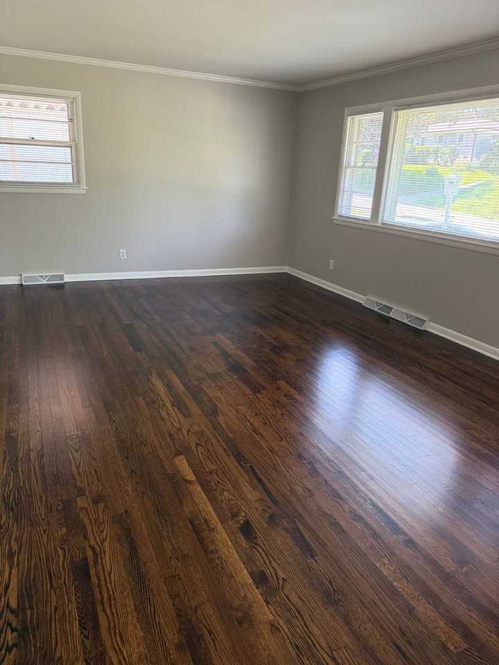 1905 Elkhart Dr - Photo 2 of 11