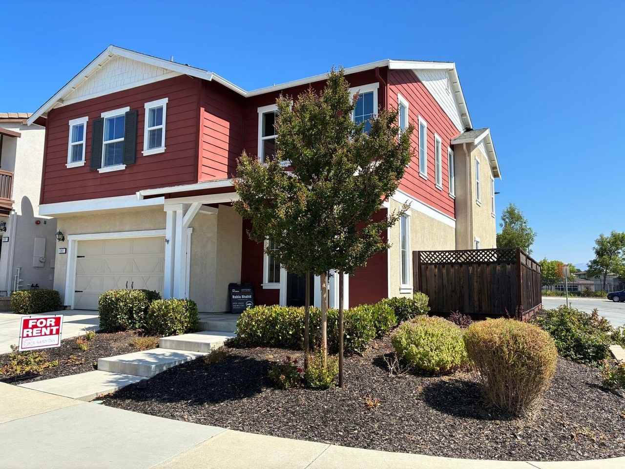 1061 Viognier Way - Photo 2 of 24