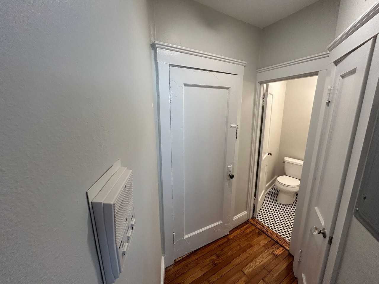 20 Chiswick Road - Photo 6 of 13