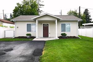 featured image of 1124 3rd Ave W