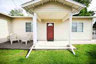 1126 3rd Avenue West - Photo 1 of 1